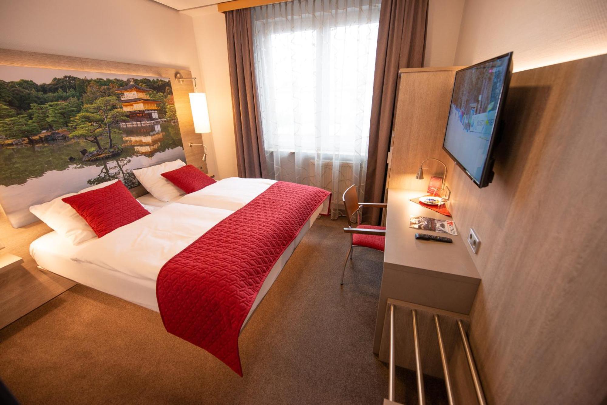 Hotel Hellers Krug Holzminden Zewnętrze zdjęcie
